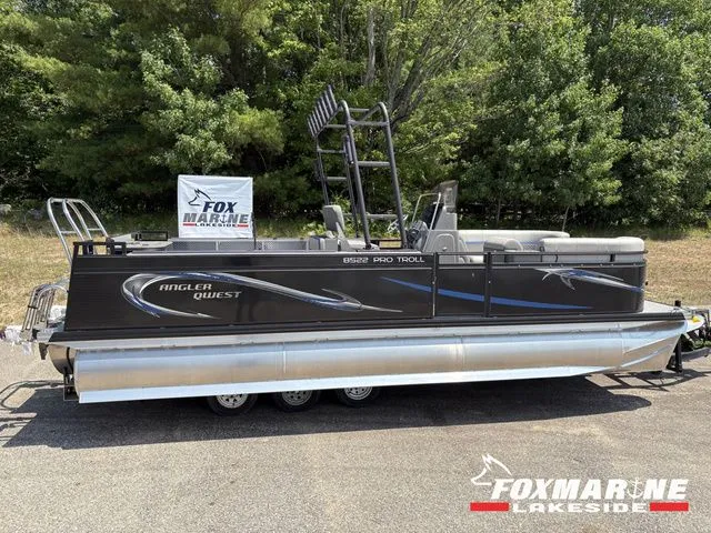 The Image of Angler Qwest Pontoons 8522 PRO TROLL 2023 - 1