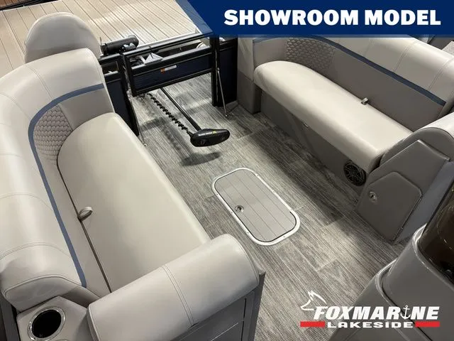Slide: The Image of Angler Qwest Pontoons AQ 8522/24 PRO TROLL 2023 - 4