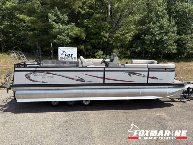 The Image of Angler Qwest Pontoons AQ 8524 FAMILY FISH PRO 2023 - 1