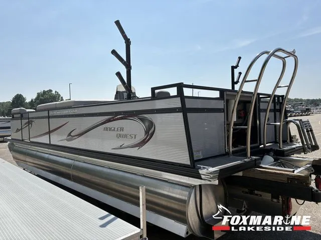 Slide: The Image of Angler Qwest Pontoons AQ 8524 FAMILY FISH PRO 2023 - 3