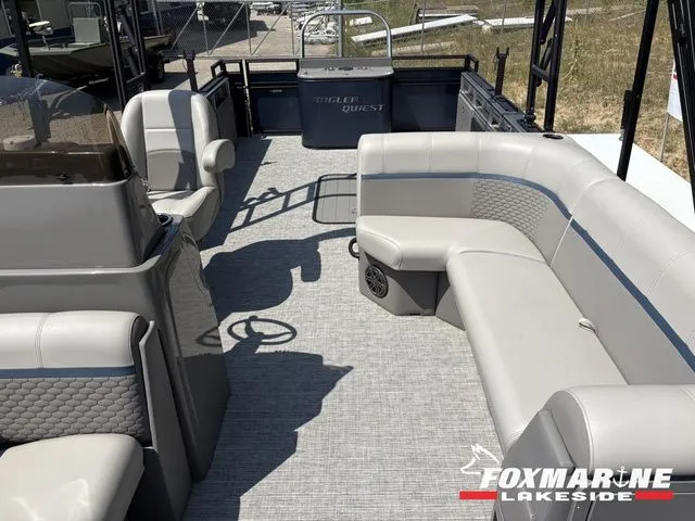 Slide: The Image of Angler Qwest Pontoons AQ 8524 FAMILY FISH PRO RA 2023 - 6
