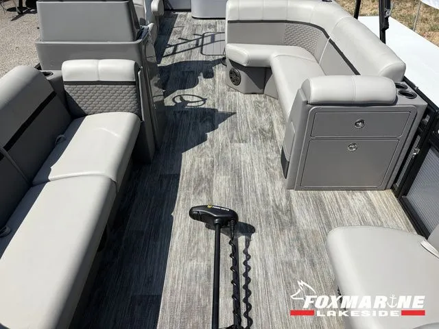 Slide: The Image of Angler Qwest Pontoons AQ 8524 FAMILY FISH PRO RA 2023 - 5