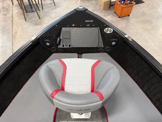 Slide: The Image of Alumacraft TROPHY 205X SP 2026 - 23