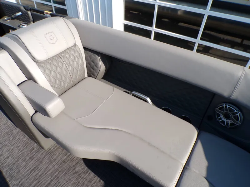Slide: The Image of Luxurious seating in the 2026 GODFREY TRITOONS SanPan 2700. - 15