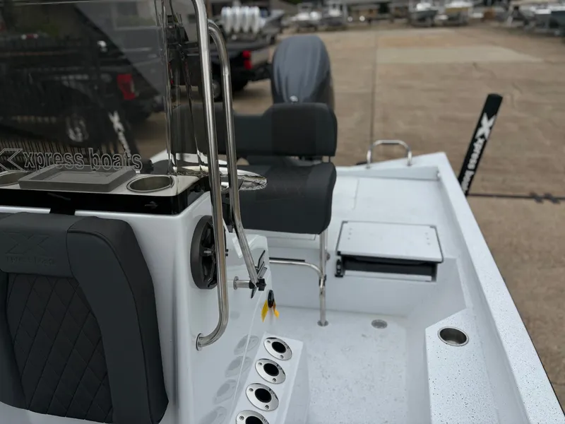 Slide: The Image of Interior view of Xpress H22B HYPER-LIFT BAY boat, model year 2026. - 9