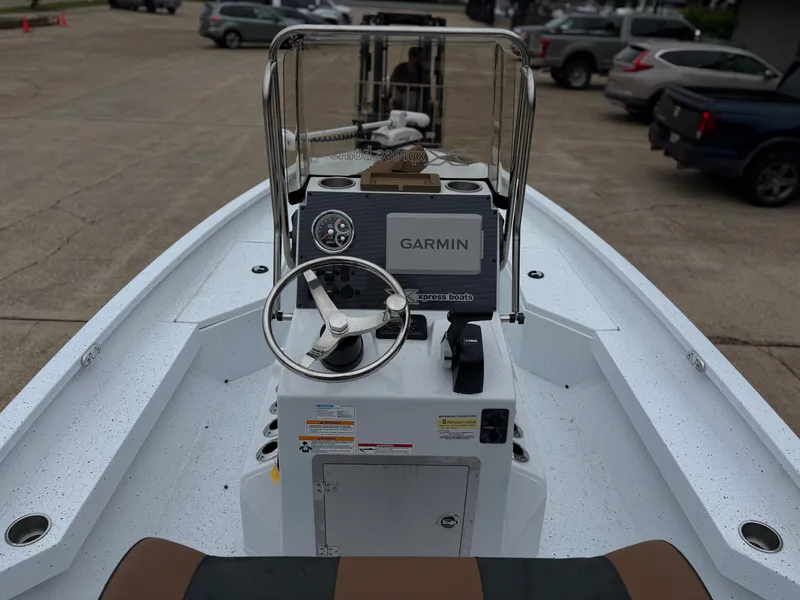 Slide: The Image of Interior view of 2026 Xpress H20B HYPERLIFT-BAY with Garmin controls. - 5