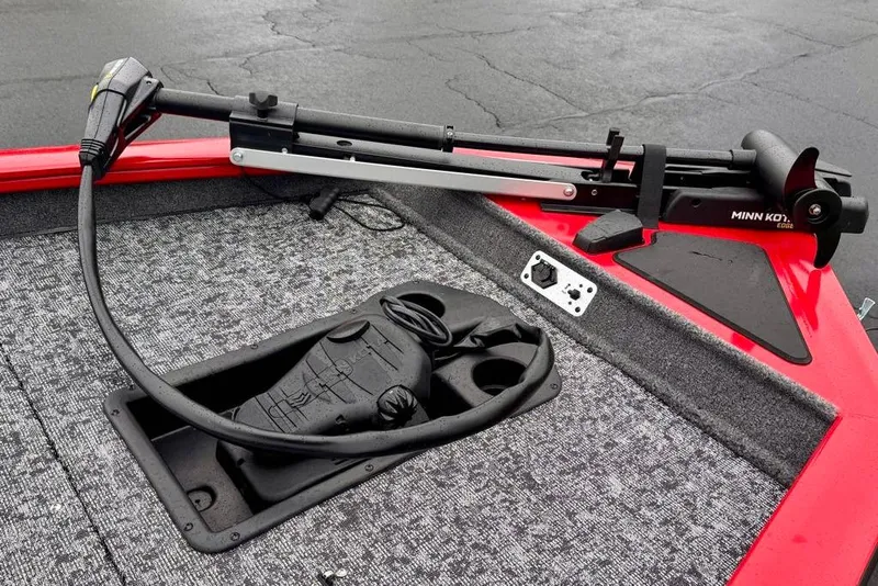 Slide: The Image of Trolling motor on 2026 Tracker Pro Team 175 boat deck, featuring Minn Kota Edge. - 8
