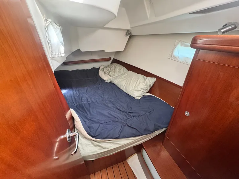 Slide: The Image of Beneteau Oceanis Clipper 373 2005 - 24