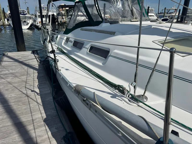 Slide: The Image of Beneteau Oceanis Clipper 373 2005 - 7