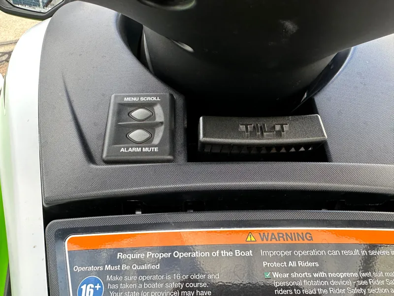 Slide: The Image of Yamaha WaveRunner FX Cruiser HO 2021 control panel with warning labels. - 24