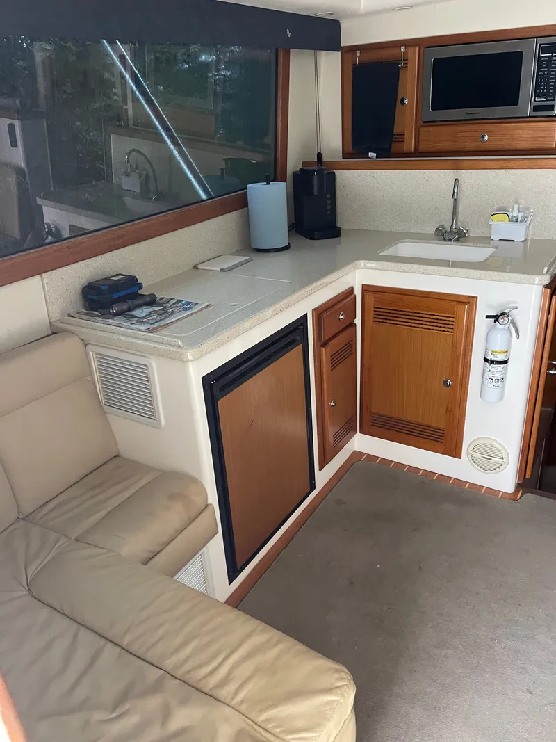 Slide: The Image of Cabo 35 Flybridge Sportfisher 2005 - 2
