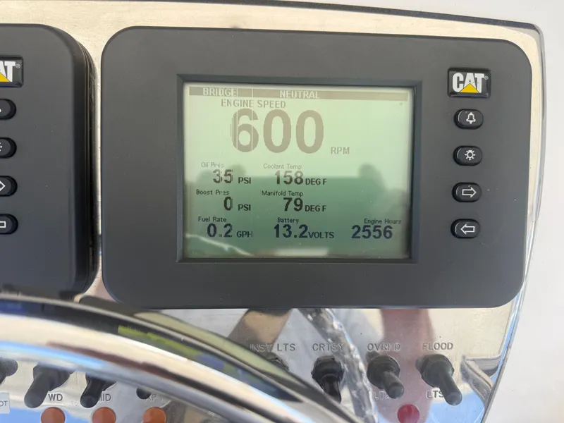 Slide: The Image of Cabo 35 Flybridge Sportfisher 2005 - 24