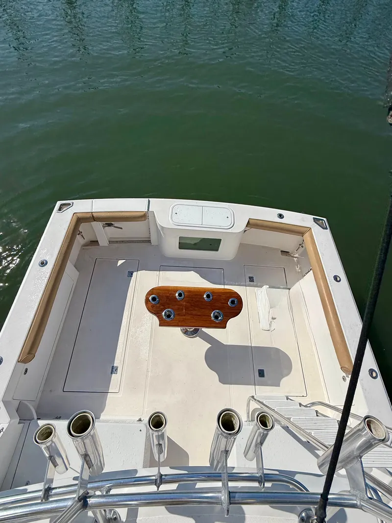 Slide: The Image of Cabo 35 Flybridge Sportfisher 2005 - 31