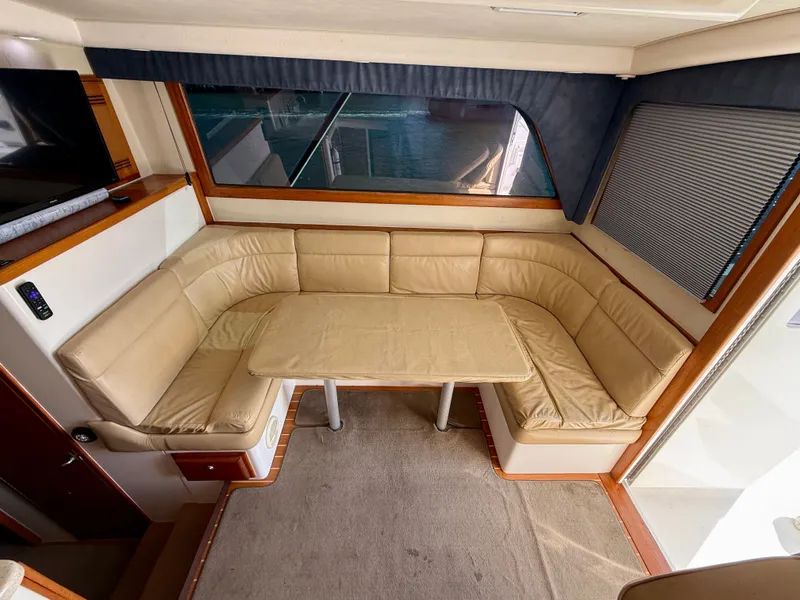 Slide: The Image of Cabo 35 Flybridge Sportfisher 2005 - 13