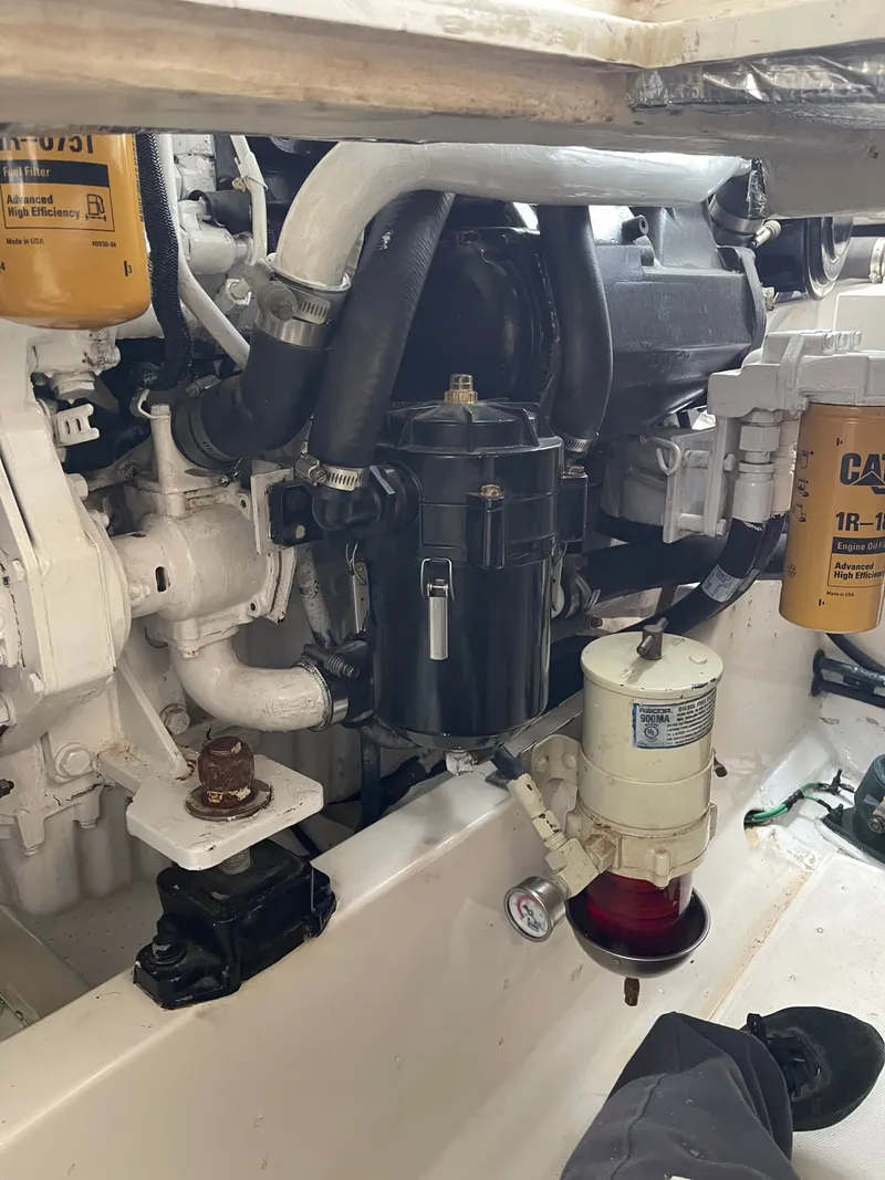 Slide: The Image of Cabo 35 Flybridge Sportfisher 2005 - 8