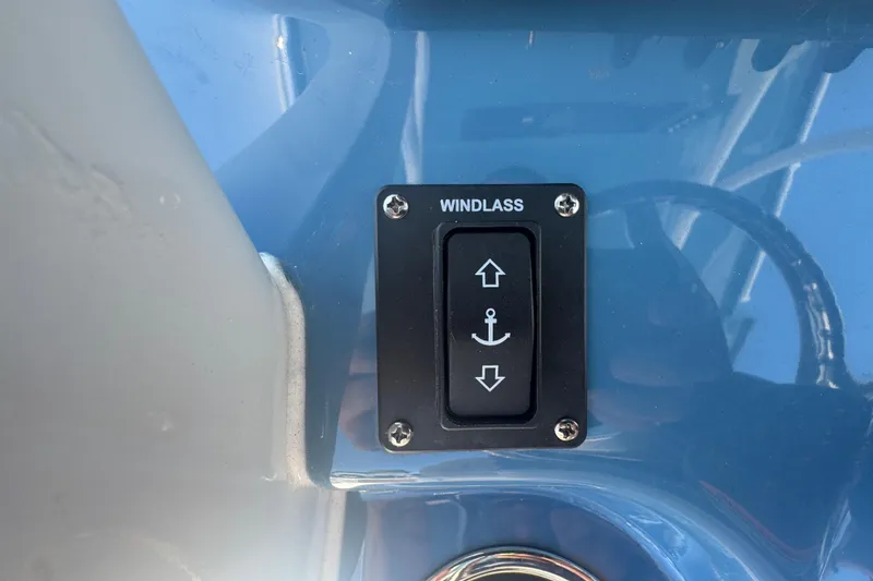 Slide: The Image of Windlass switch on Sea Pro 242 Center Console 2026. - 31
