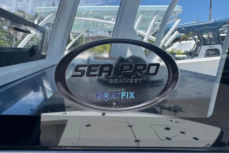 Slide: The Image of Sea Pro 242 Center Console 2026 with BoatFix technology. - 36