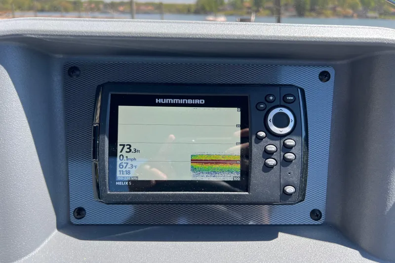 Slide: The Image of Humminbird fish finder display on 2026 Starcraft VX 22 R DH boat dashboard. - 17