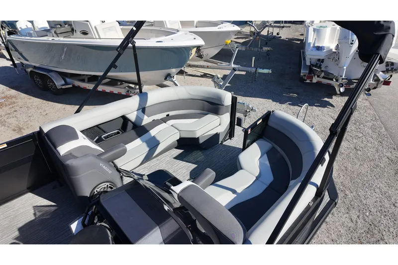 Slide: The Image of 2026 Viaggio Diamante S 22 pontoon boat with stylish seating and modern design. - 6