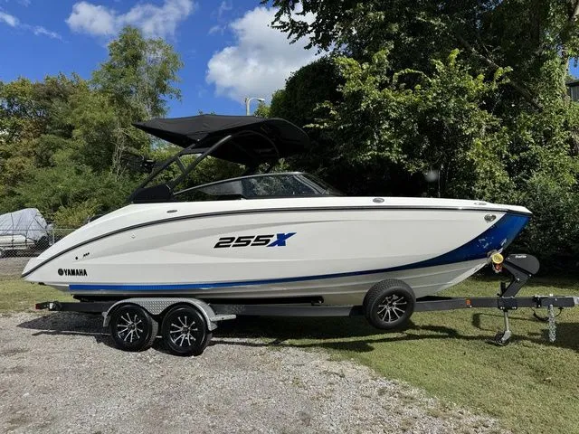The Image of Yamaha 255XE 2026 - 1