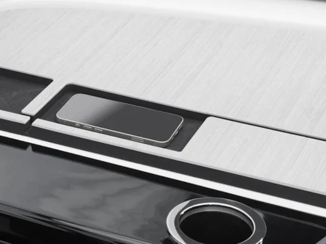 Slide: The Image of Yamaha 222S 2026 - 4