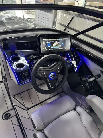 Slide: The Image of Yamaha 255XD 2026 - 10