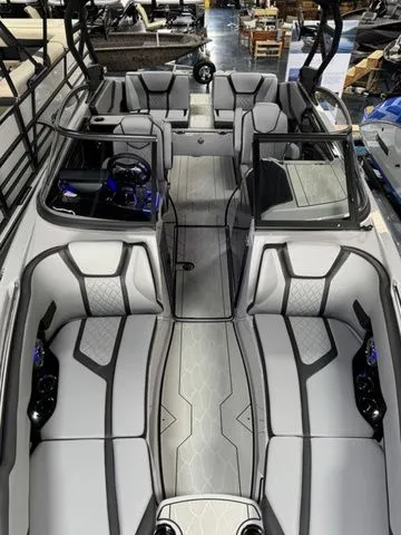 Slide: The Image of Yamaha 255XD 2026 - 14
