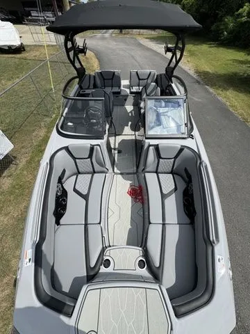 Slide: The Image of Yamaha 255XD 2026 - 4
