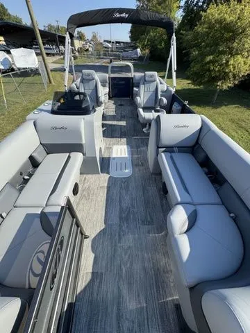 Slide: The Image of Bentley Pontoons Legacy Navigator 223 (SPORT3) 2026 - 3