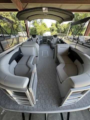 Slide: The Image of Berkshire 22RFX LE 25" 2026 - 3