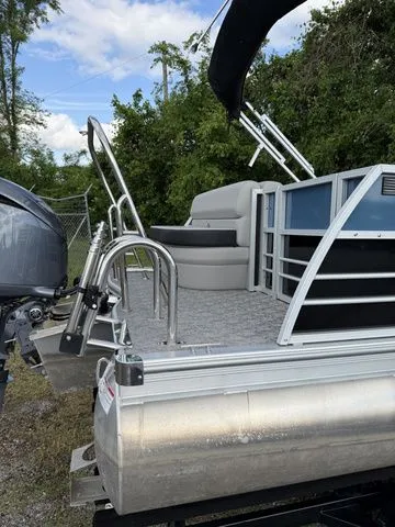 Slide: The Image of Berkshire LE Series 22CL2 LE 2025 - 11