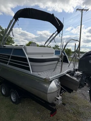 Slide: The Image of Berkshire LE Series 22CL2 LE 2025 - 12