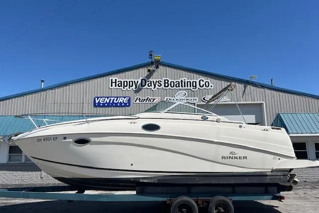 Slide: The Image of 2007 Rinker Fiesta Vee 250 boat at Happy Days Boating Co. dealership. - 2