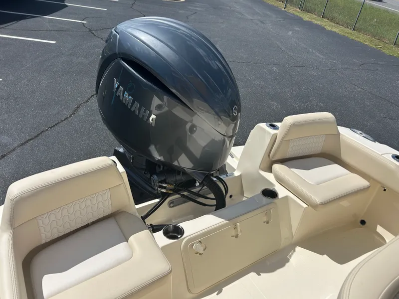 Slide: The Image of Scout 195 Sportfish 2027 - 17