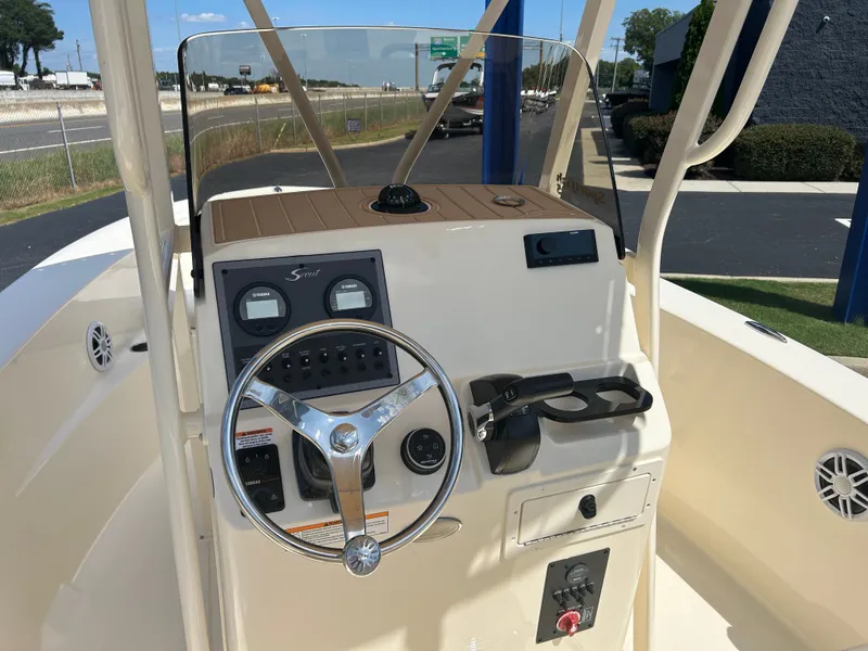 Slide: The Image of Scout 195 Sportfish 2027 - 10