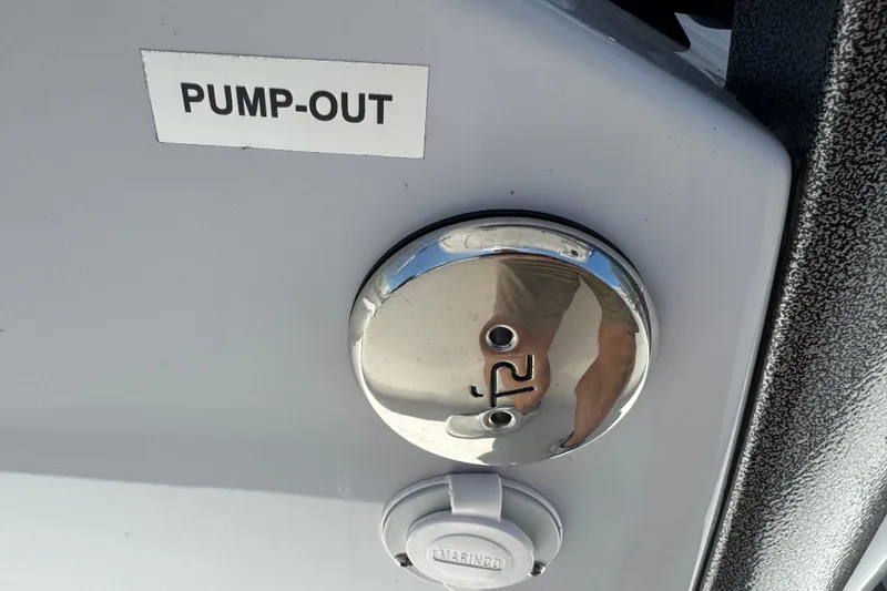 Slide: The Image of Pump-out fitting on Sea Pro 262 DLX boat, year 2026. - 43