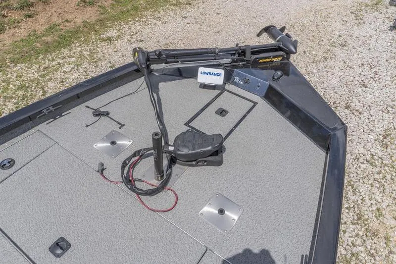 Slide: The Image of 2019 G3 Sportsman 1710 boat deck with Lowrance fish finder and trolling motor. - 13