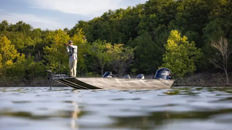 Slide: The Image of Angler on G3 Sportsman 1910 boat fishing, 2026 model. - 29