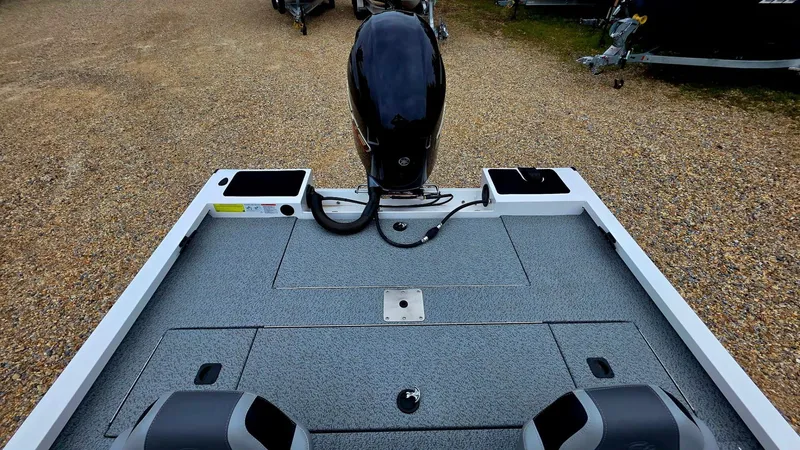 Slide: The Image of 2026 G3 Sportsman 1910 boat rear view with motor. - 9