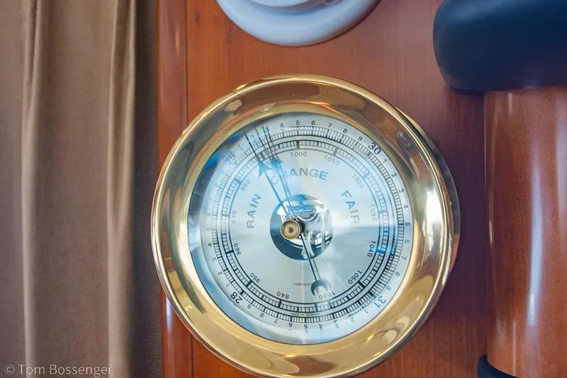 Slide: The Image of Barometer on 2005 Sea Ray 420 Sedan Bridge, indicating weather conditions. - 30