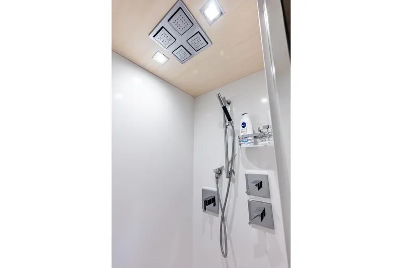 Slide: The Image of Guest twin cabin shower - 69