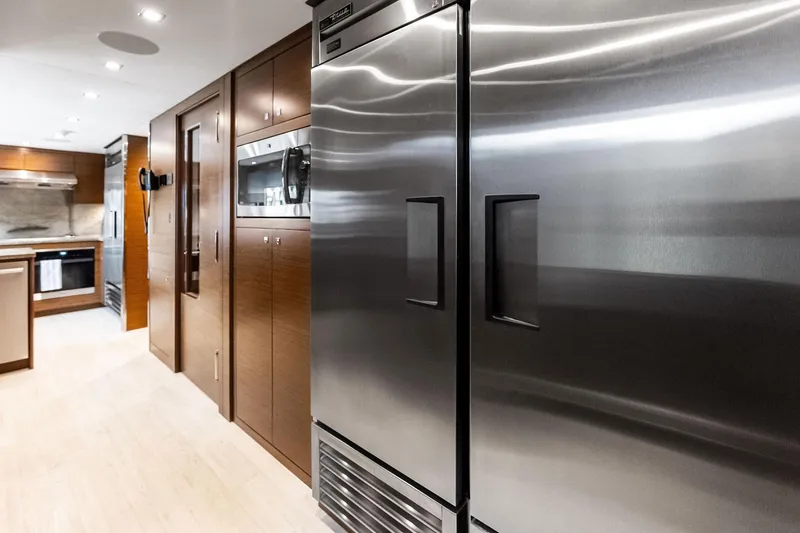 Slide: The Image of True Commercial refrigeration, microwave/convection - 76
