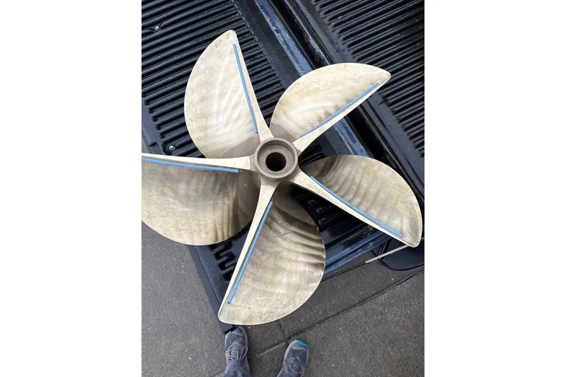 Slide: The Image of Propeller for 2007 Armstrong Marine 36 Catamaran on truck bed. - 41