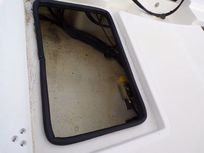 Slide: The Image of Interior view of a 2022 Mako 18 LTS boat. - 10