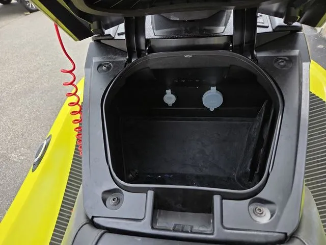Slide: The Image of Storage compartment of 2023 Yamaha WaveRunner VX Cruiser HO. - 11
