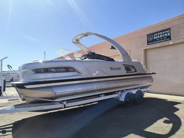 The Image of Tahoe Grand Tahoe Elite Windshield 25 FT 2026 - 1