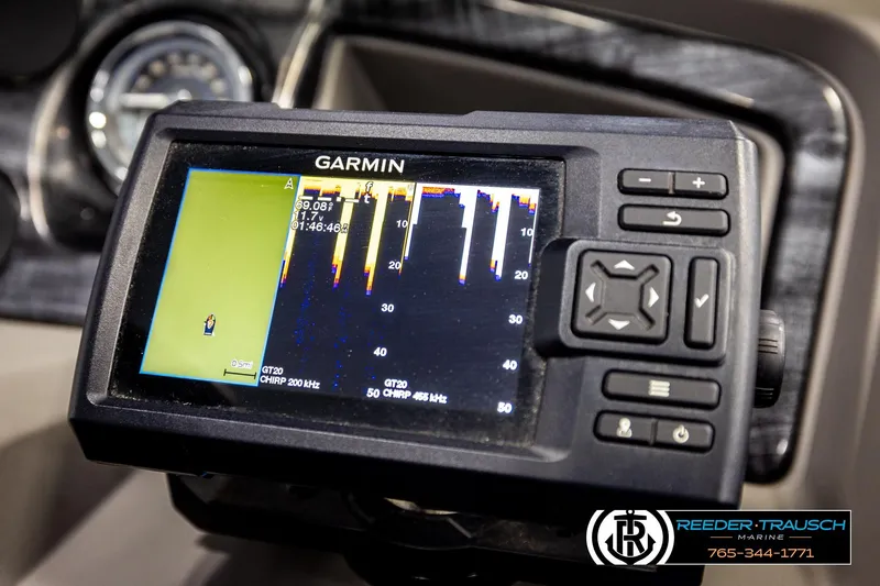 Slide: The Image of Garmin fishfinder display on 2024 Avalon LSZ CRB boat dashboard. - 36