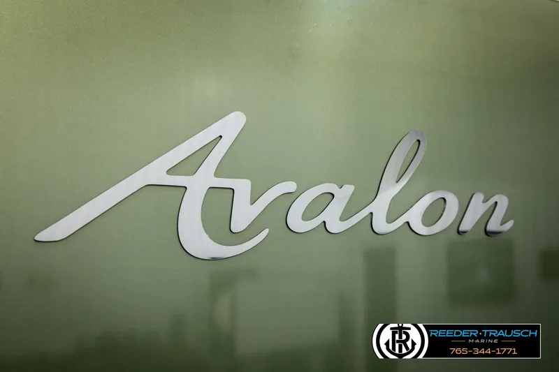Slide: The Image of 2024 Avalon LSZ CRB logo on green background, Reeder-Trausch Marine contact details. - 49