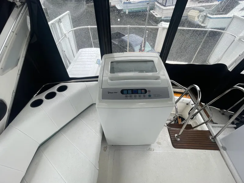 Slide: The Image of Bayliner 38 Motoryacht 1992 - 51