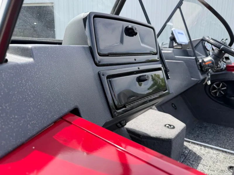 Slide: The Image of Interior of Tracker Targa 18 boat, model year 2025. - 12
